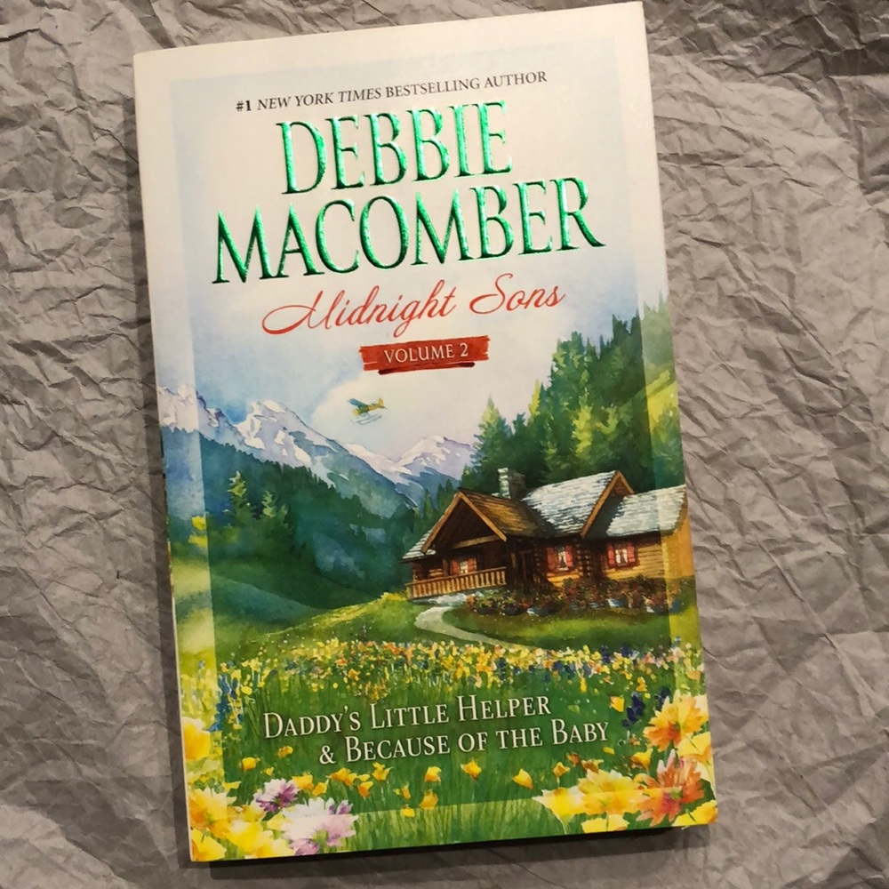 ⭐️5 for $15⭐️Midnight Sons by Debbie Macomber | Book